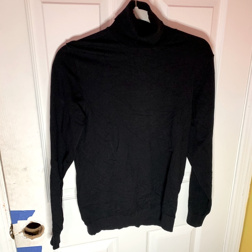 COPY - Zara Men’s Black Turtleneck